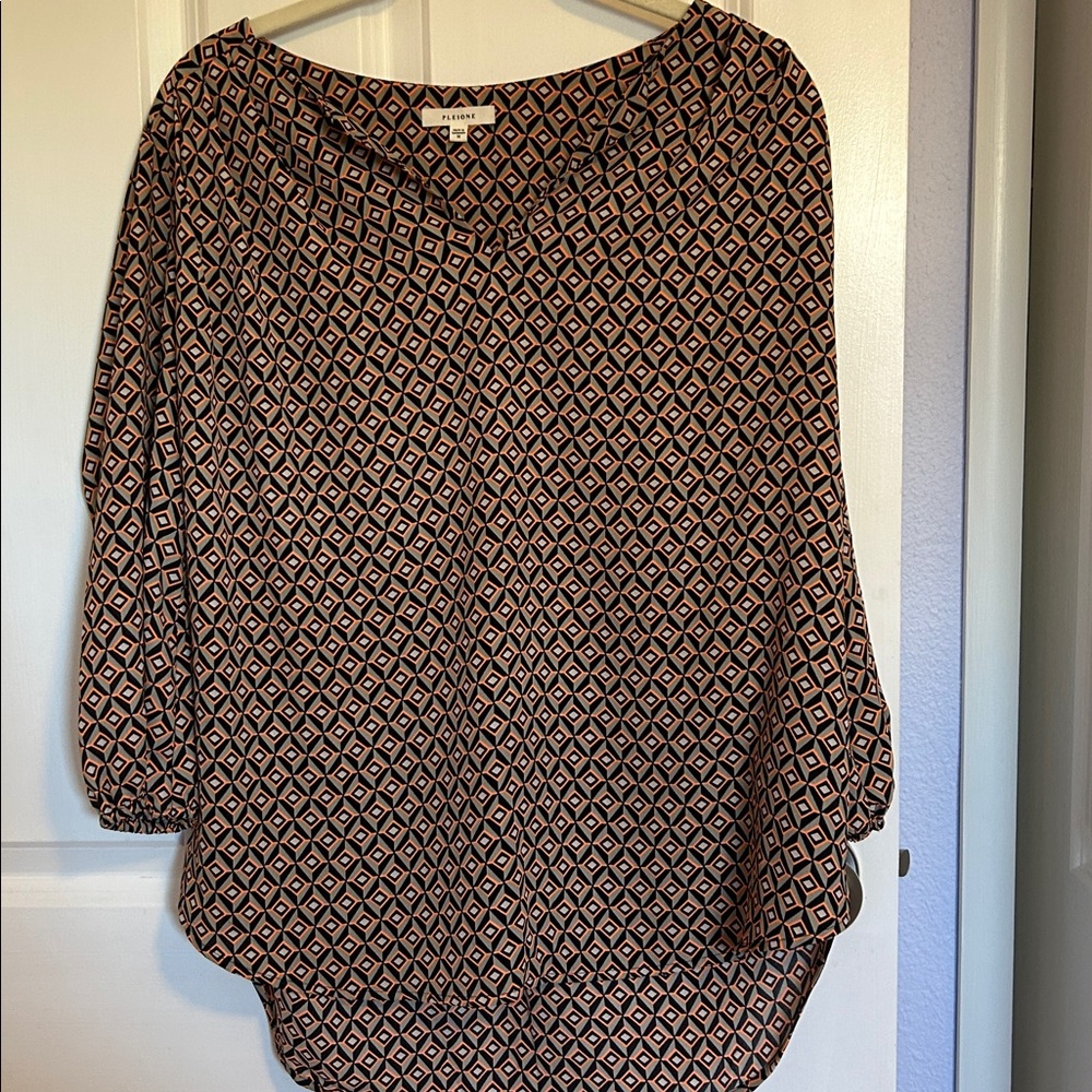 Pleione Black and Pink Geometric Blouse